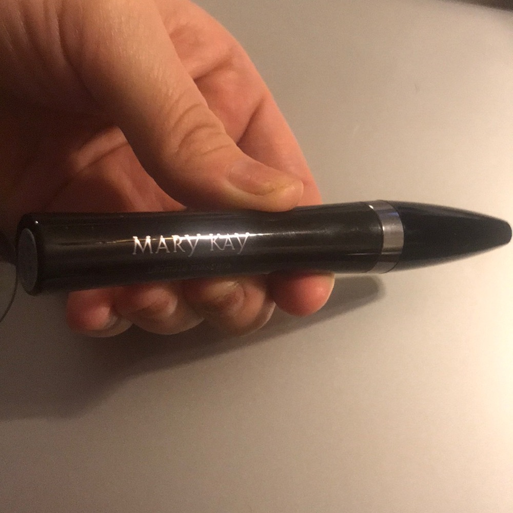 Mary kay ultimate mascara black